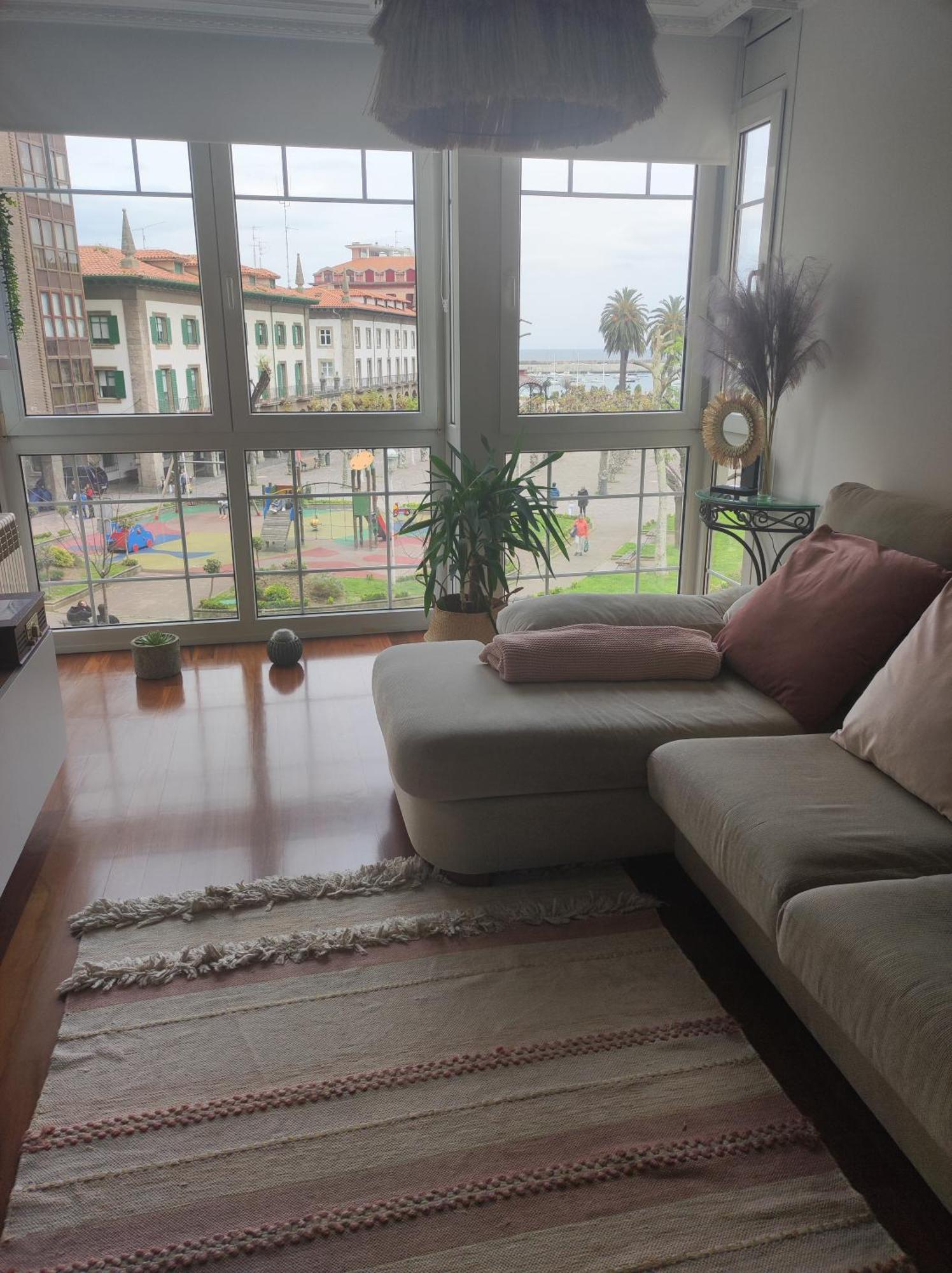 Precioso Piso Con Garaje En El Centro De Castro Urdiales Apartman Kültér fotó